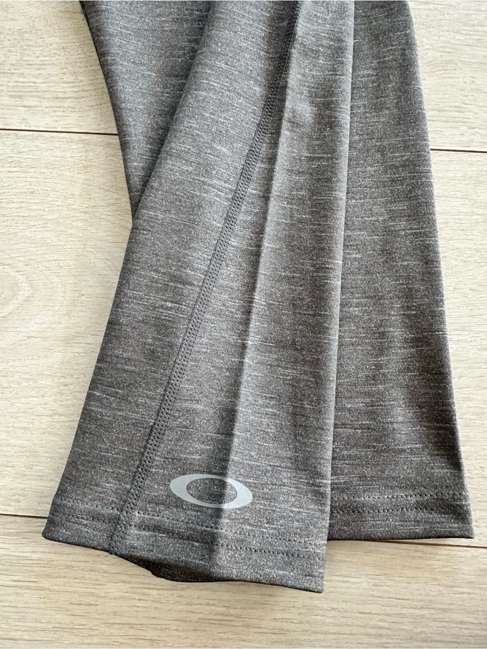 Oakley Women’s Gray Performance CAPRI Leggings